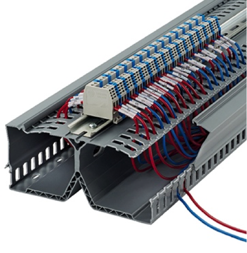 Wiring duct for terminal blocks in revolution Image